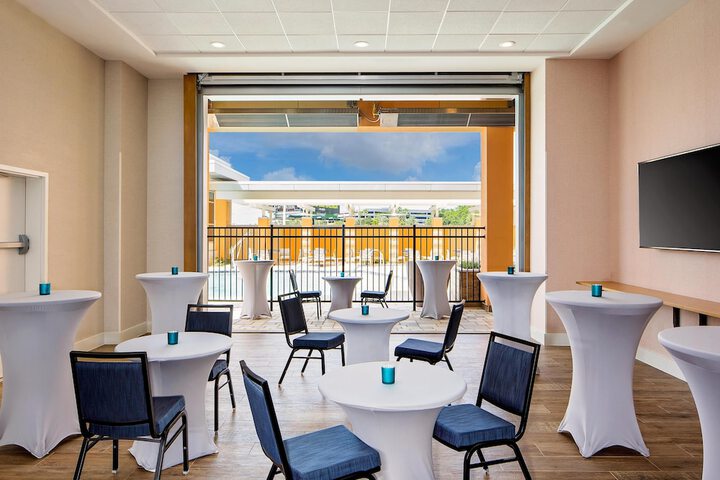 Meeting facility