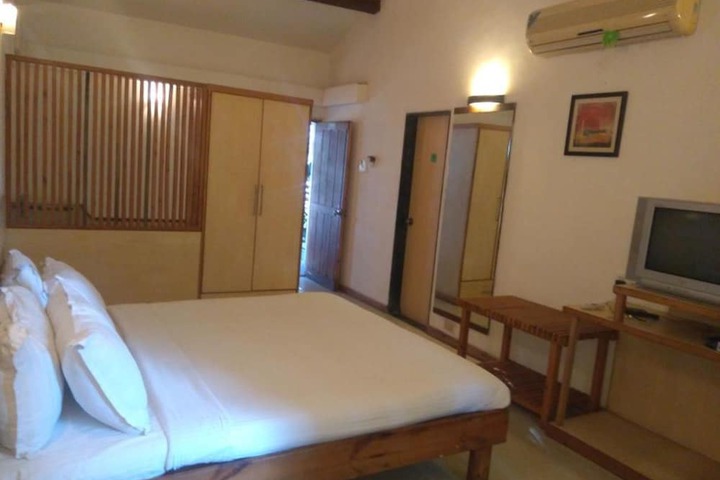 Room 8 of 40