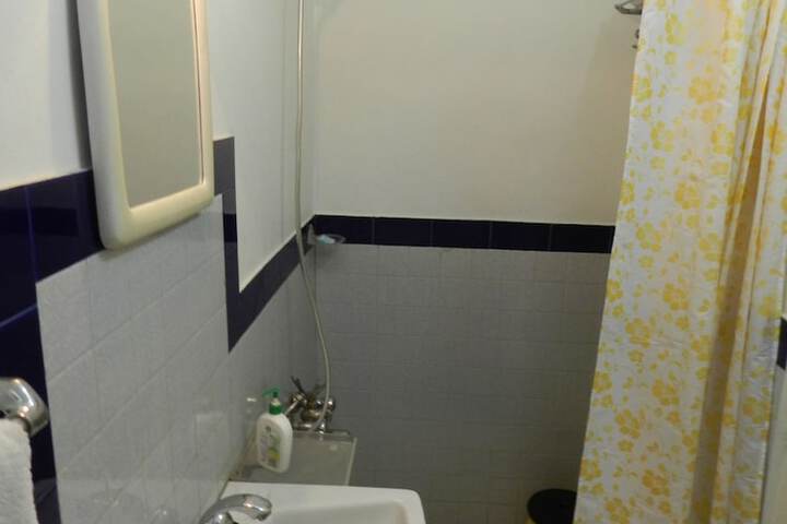 Room 84 of 183