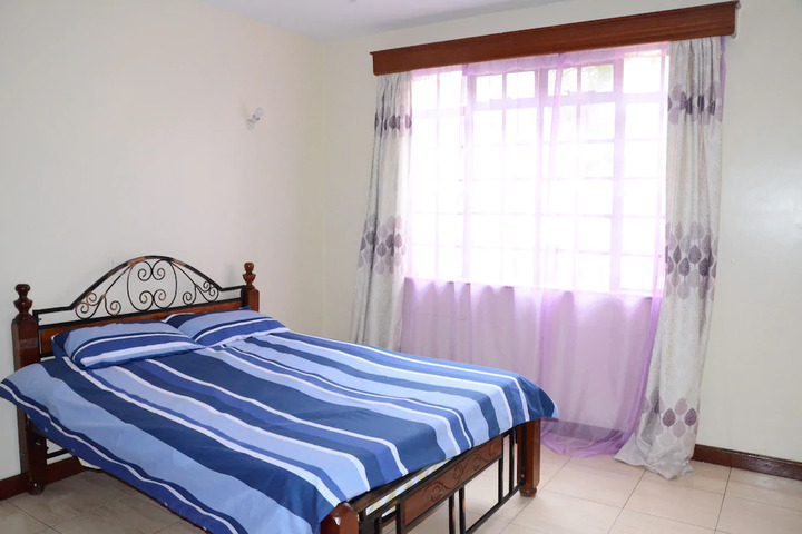 Room 5 of 7