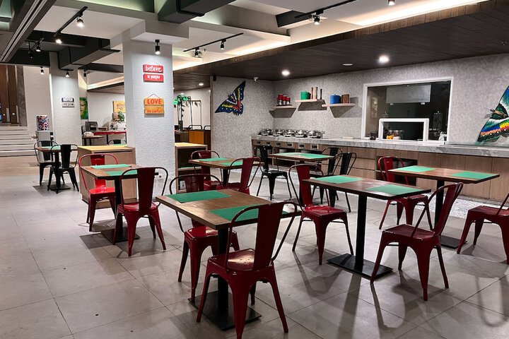 Dining 45 of 68