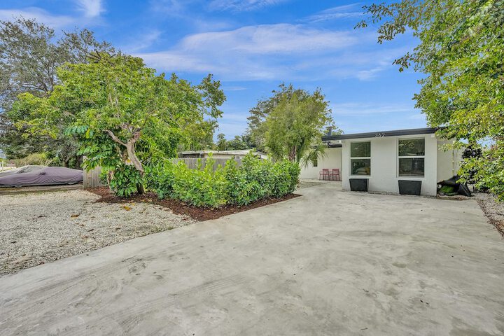 Property Grounds 7 of 36