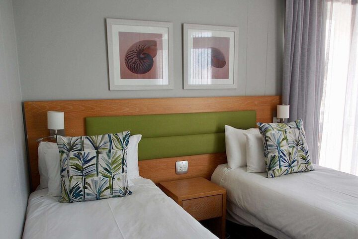 Room 55 of 242