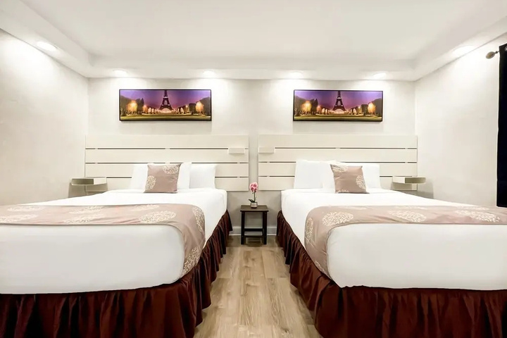 Room 2 of 22