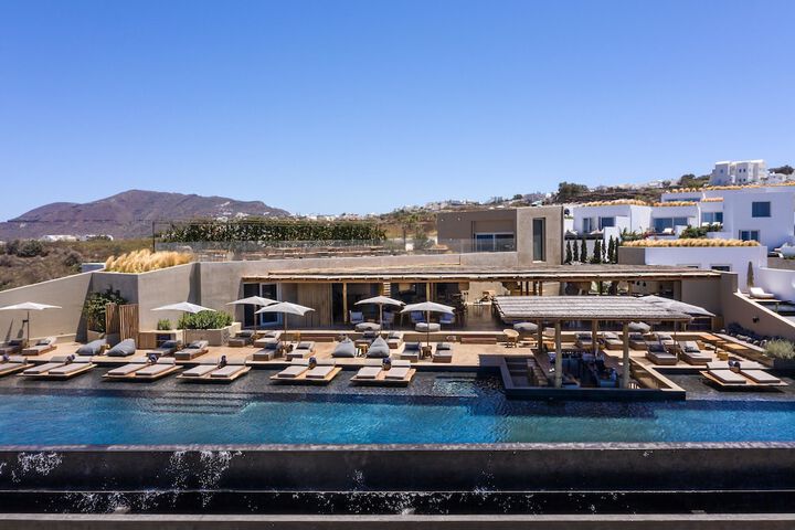 Pool 111 of 215