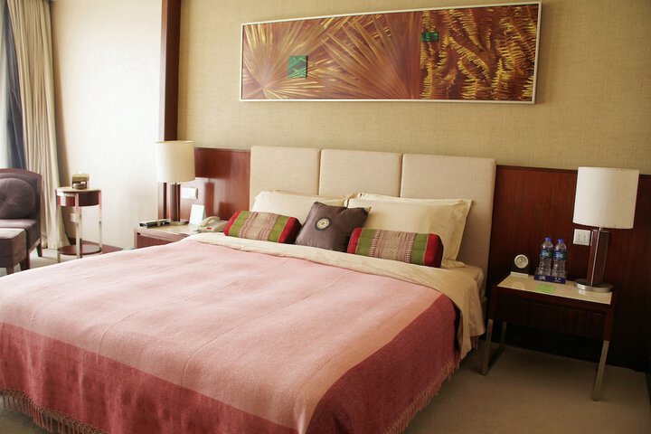 Room 14 of 50