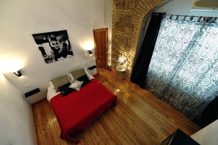 Room 3 of 35