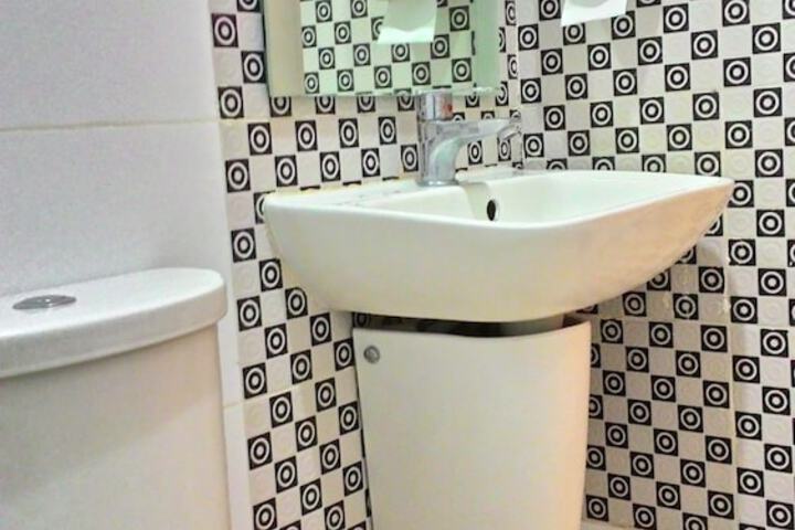 Room 15 of 24