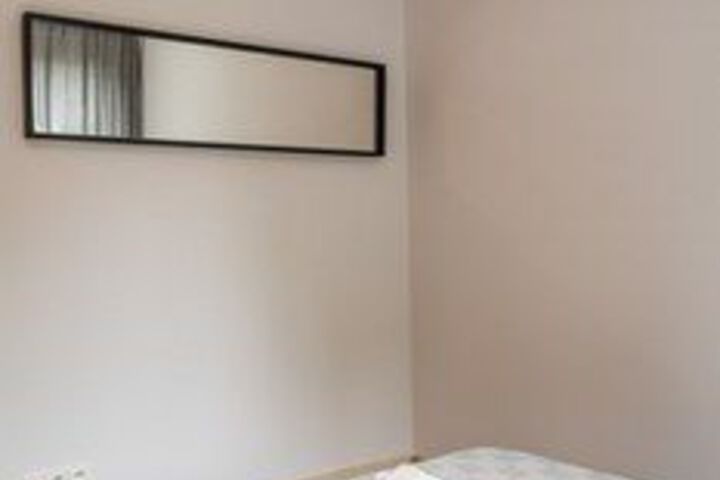 Room 7 of 23