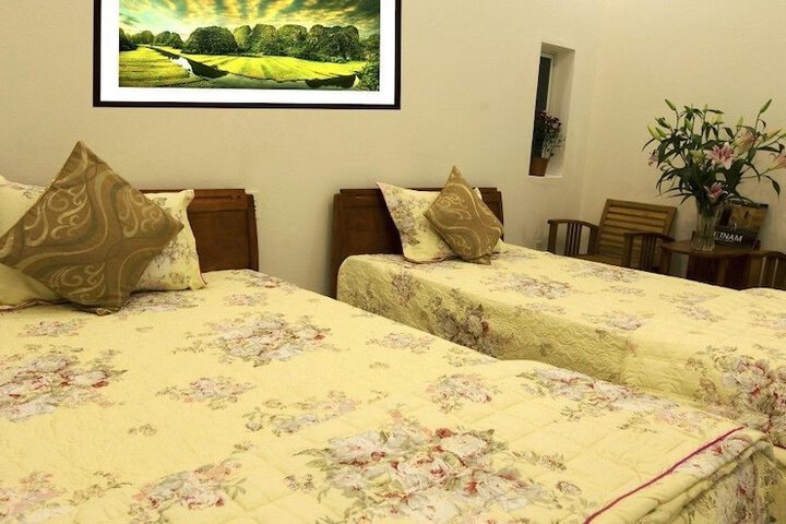 Room 3 of 9