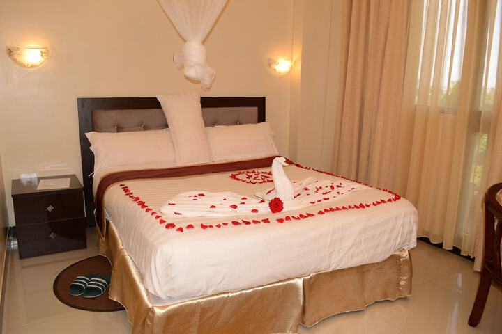 Room 7 of 35