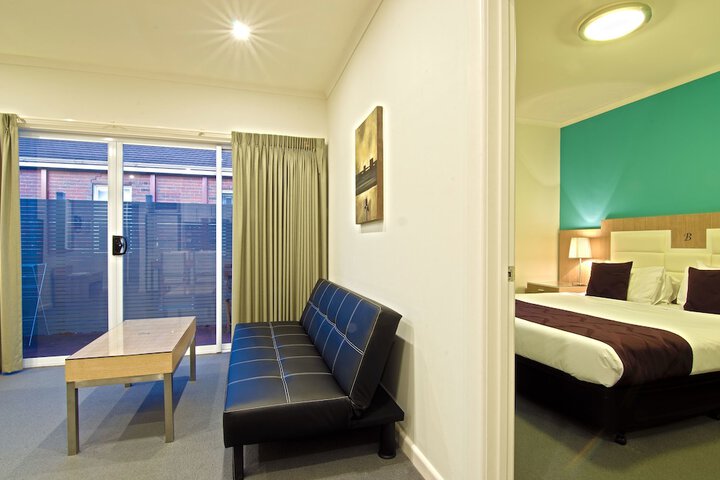 Room 8 of 29