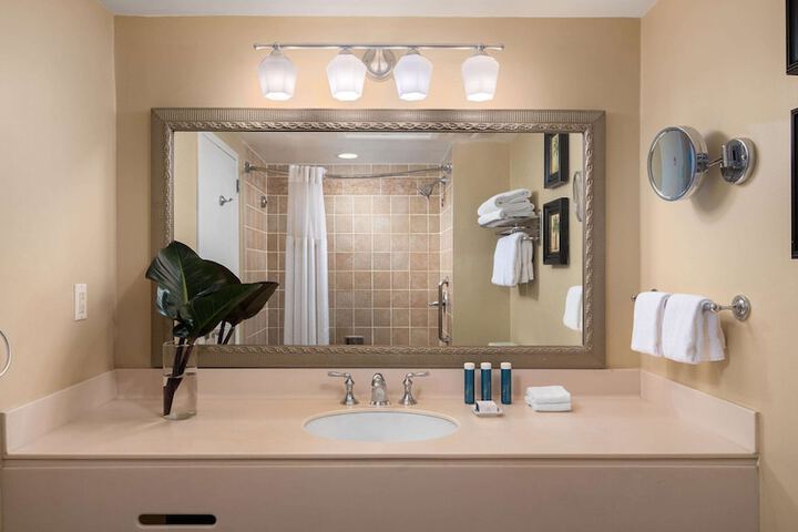 Room 205 of 280