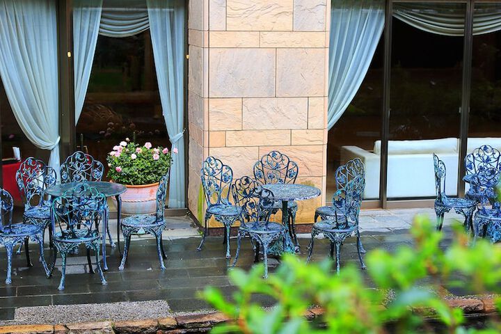 Hotel Exterior 96 of 120