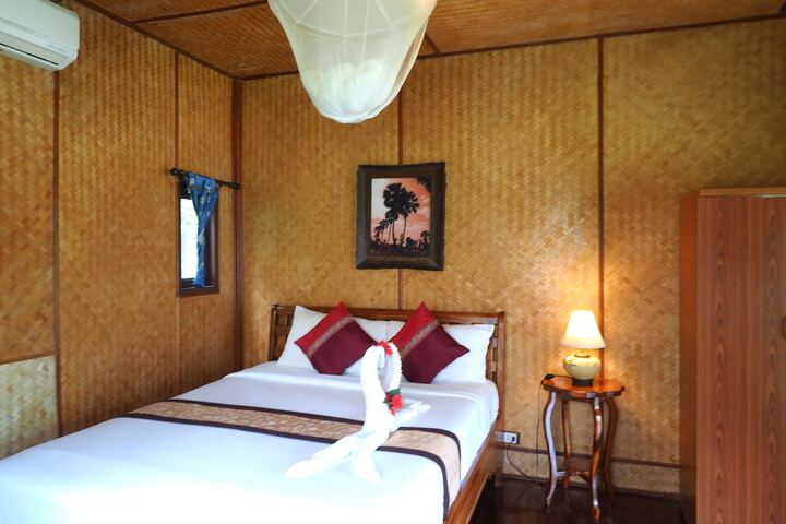 Room 12 of 85