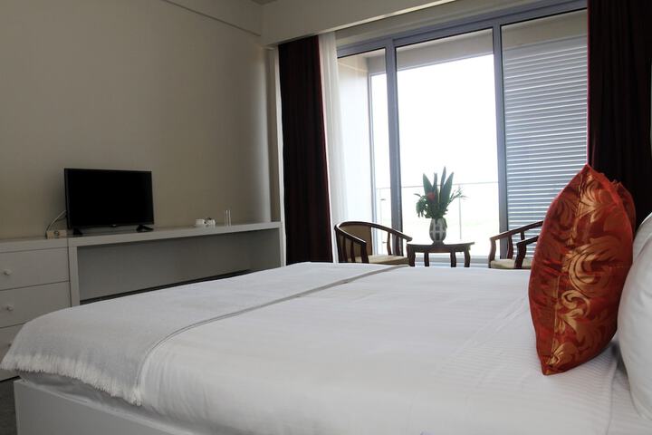 Room 5 of 29