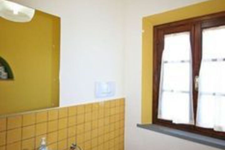 Room 6 of 51