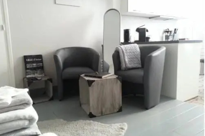 Room 15 of 15