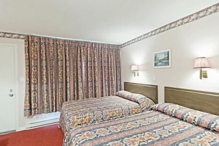 Room 3 of 14