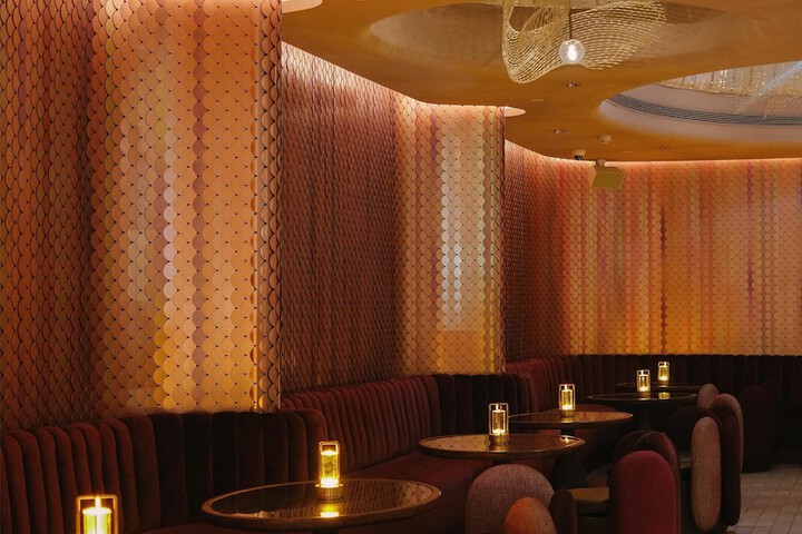 Lounge 91 of 107
