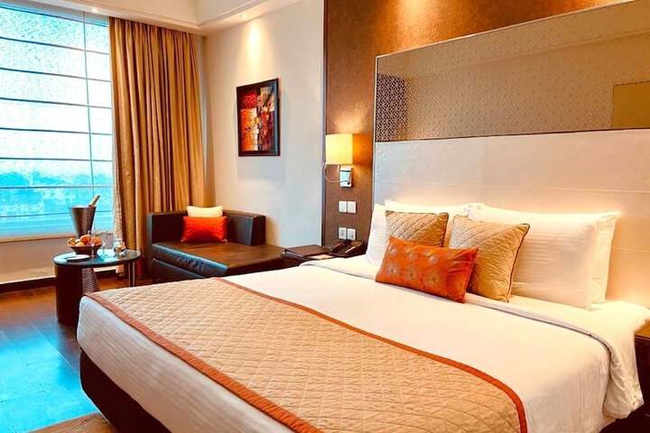Room 21 of 49