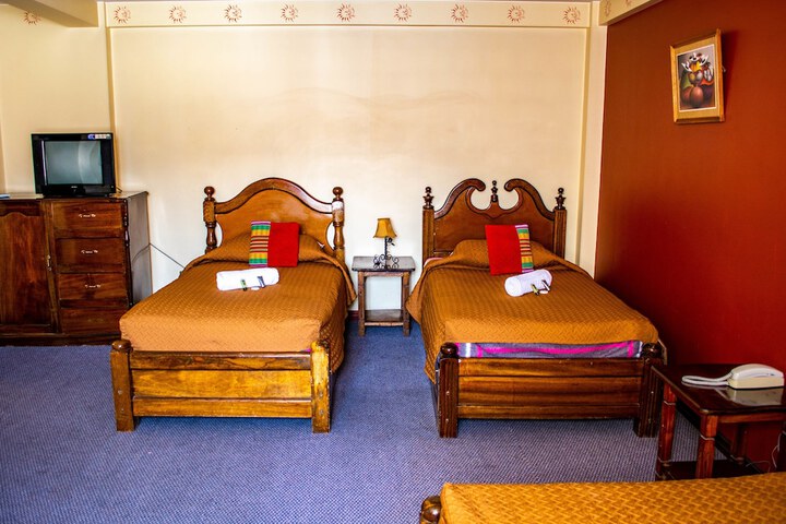 Room 14 of 27