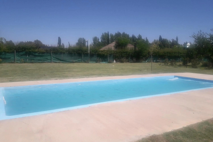 Pool 5 of 9