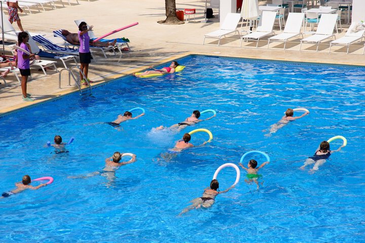 Pool 33 of 78