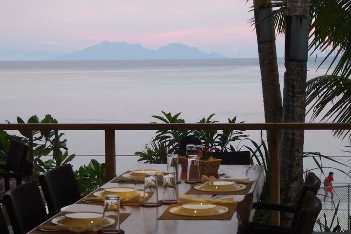 Dining 70 of 120