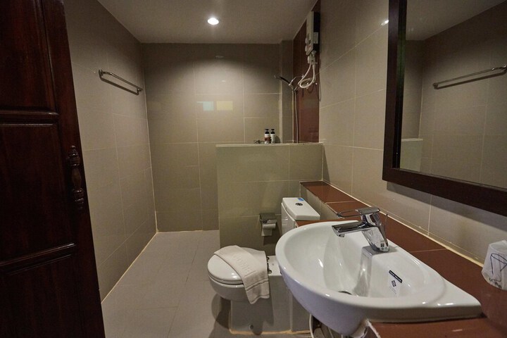 Room 14 of 94
