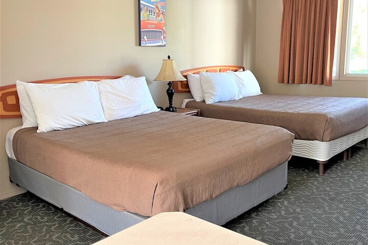 Room 6 of 39