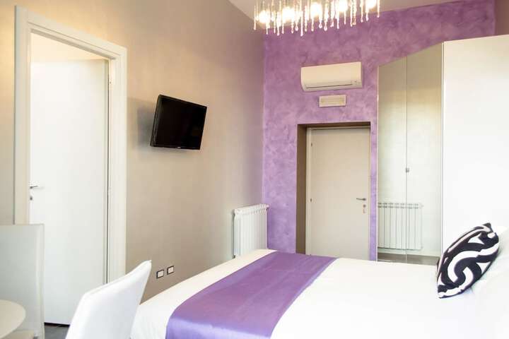 Room 17 of 45