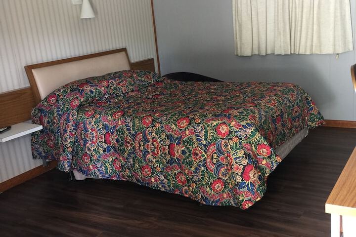 Room 11 of 49