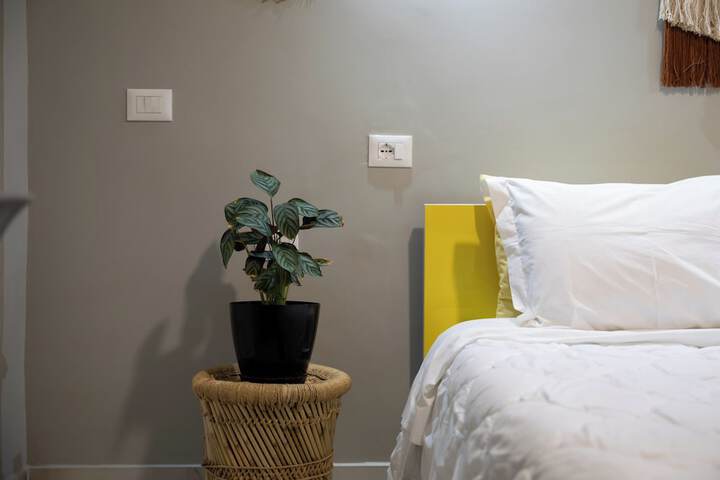 Room 53 of 90