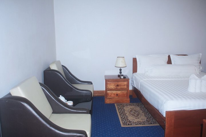 Room 12 of 52