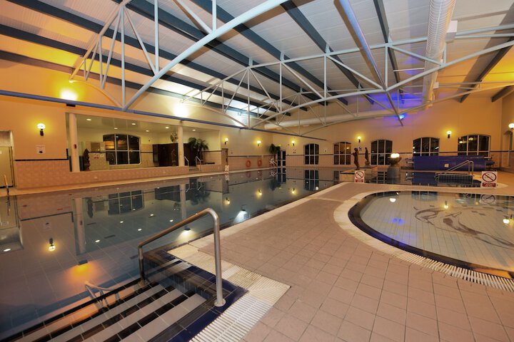 Pool Hotel