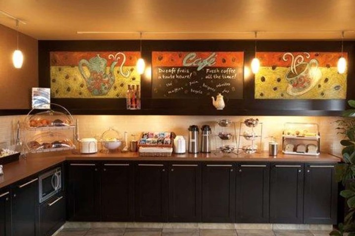 Breakfast area