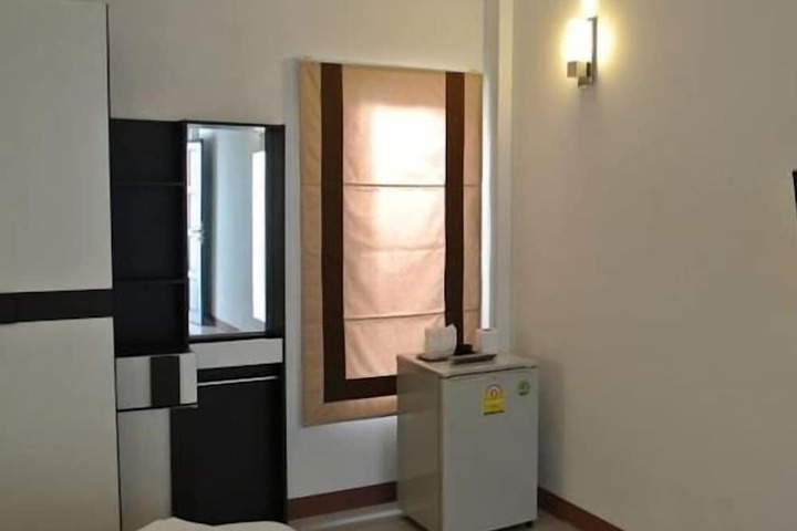 Room 19 of 41