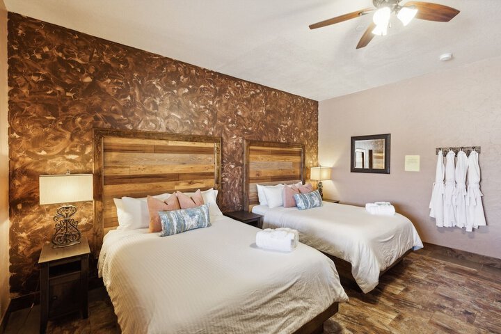 Room 19 of 225