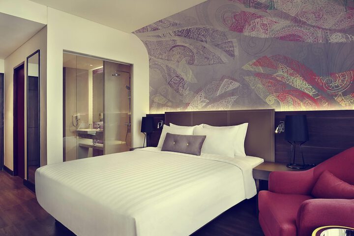 Room 14 of 64
