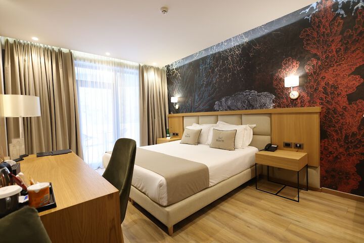 Room 54 of 136