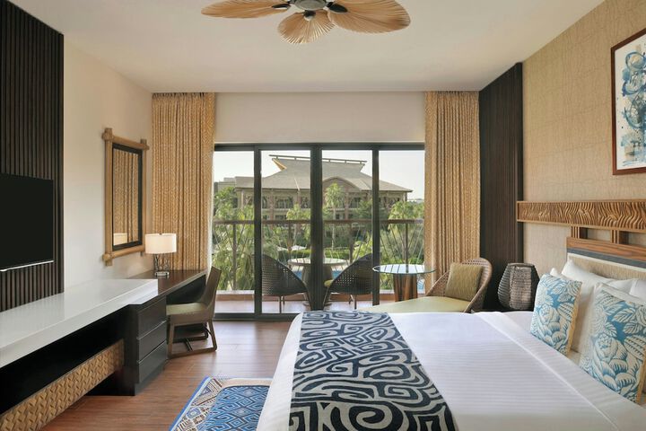 Room 25 of 152