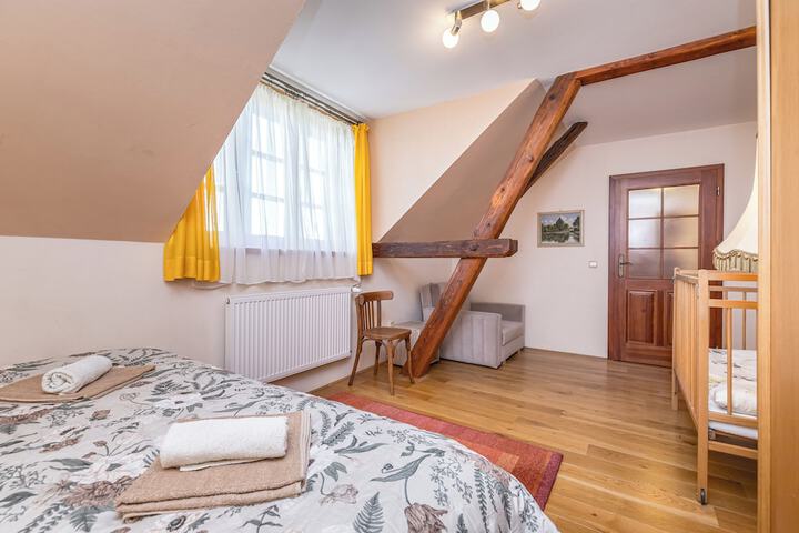 Room 9 of 67