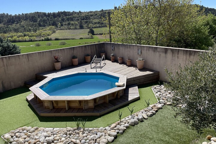 Hotel Pool