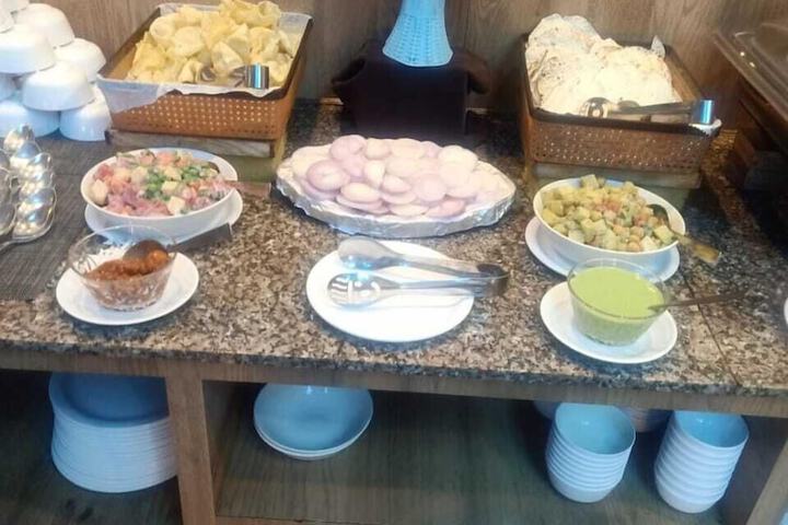 Breakfast/Coffee Service 10 of 19