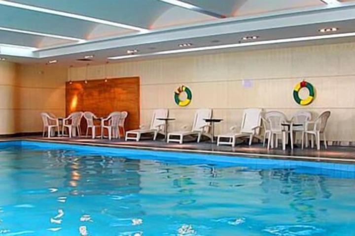 Pool 48 of 82