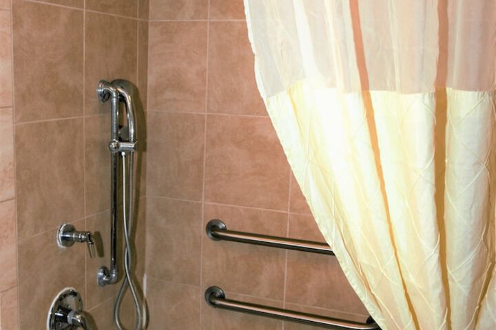 Bathroom shower