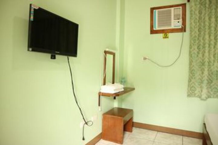 Room 20 of 35