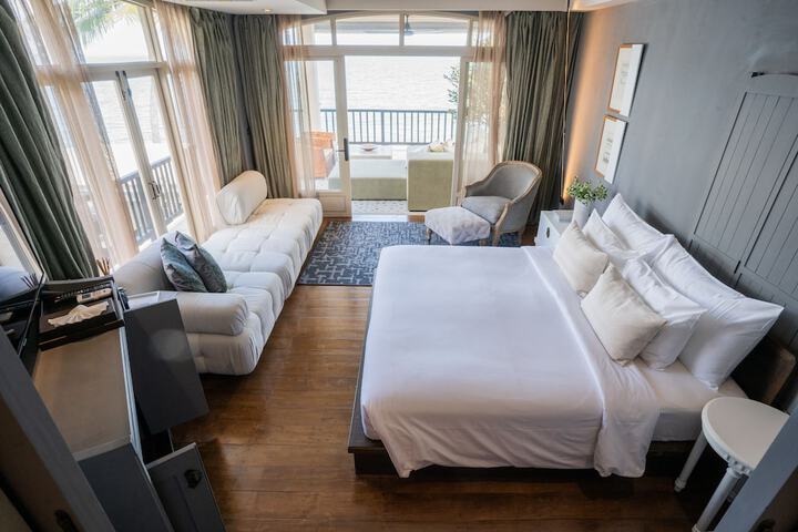 Room 3 of 55