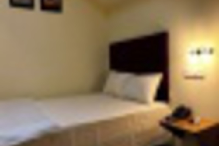 Room 135 of 228